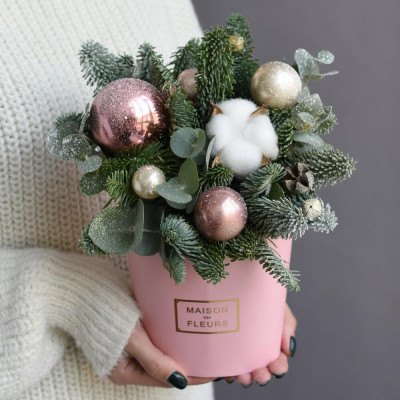 New Year's composition in a box "Champagne Splashes"